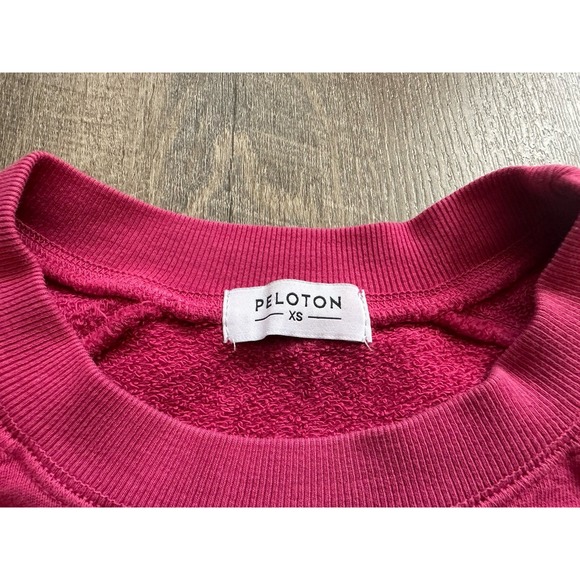 Peloton Repeat Logo Digital Rose Graphic Dark Pink Oversized Sweatshirt XS - Picture 7 of 10